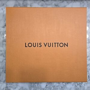 Louos Vuitton Box Set